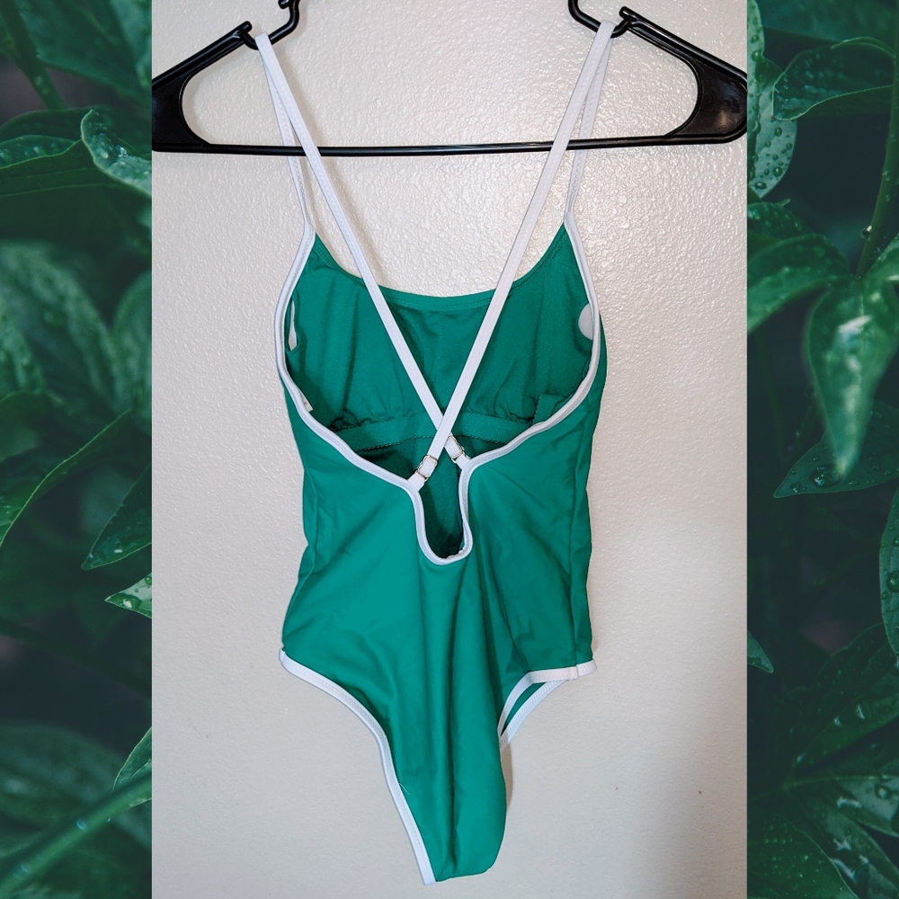 NEVER WORN Bathing suit